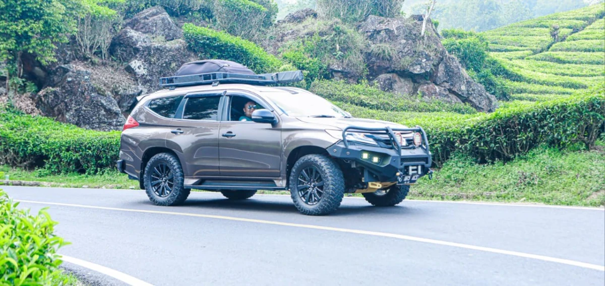 Pajero Sport, Mobil Andalan untuk Perjalanan Jauh yang Nyaman dan Irit